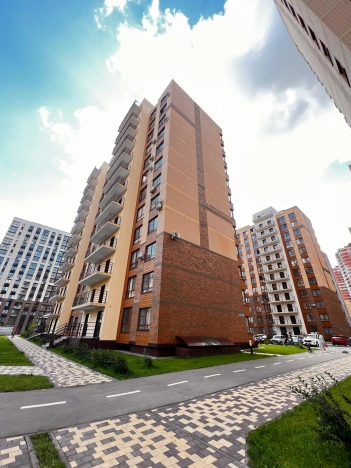 Купить трехкомнатную квартиру в Тульской области. Вариант № 2528285, 1, площадь -  квм, цена 9600000 рублей