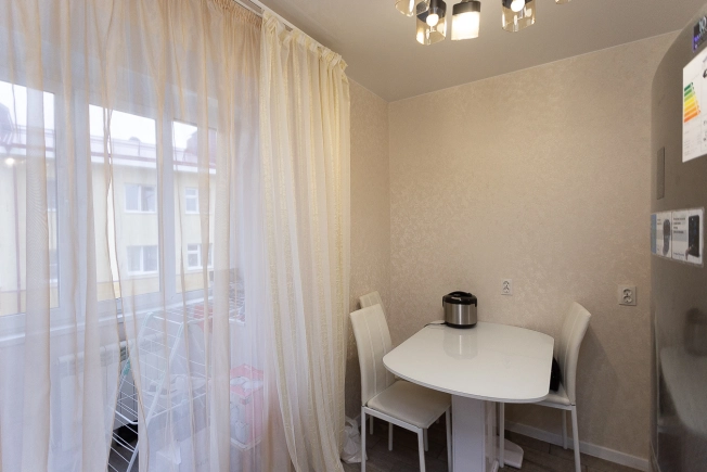 Купить двухкомнатную квартиру на улице Молодёжная в Владимире. Вариант № 10596193, 4, площадь -  квм, цена 4500000 рублей