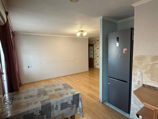 Купить трехкомнатную квартиру в Республике Бурятия. Вариант № 10674560, 5, площадь -  квм, цена 7500000 рублей