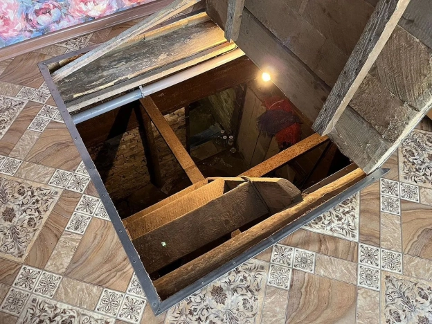 Купить дом на улице Школьная в Тюменской области. Вариант № 2102717, 9, площадь -  квм, цена 4550000 рублей