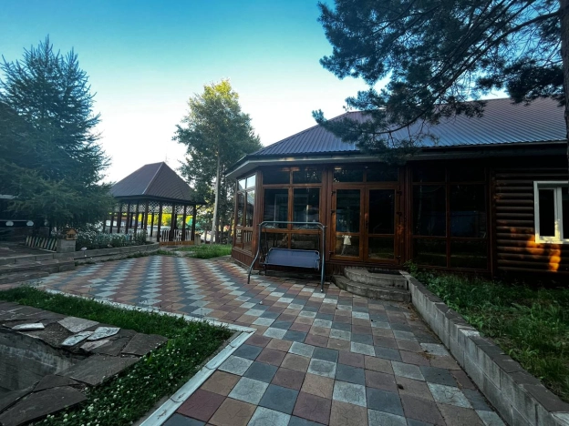 Купить дом в Иркутской области. Вариант № 60334, 8, площадь -  квм, цена 12500000 рублей