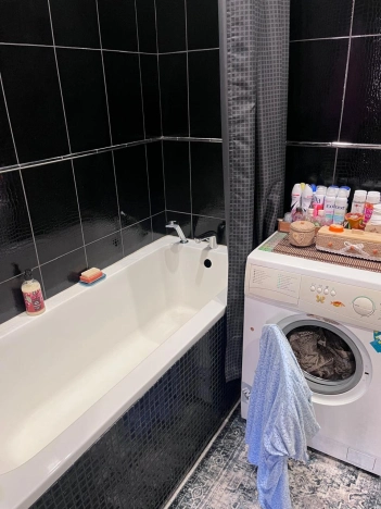 Купить трехкомнатную квартиру на улице Жилмассив в Новосибирской области. Вариант № 8843056, 3, площадь -  квм, цена 8990000 рублей