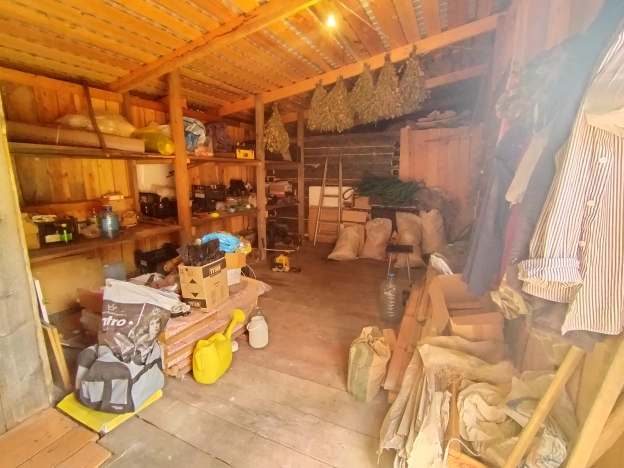 Купить дом на улице Набережная в Тюменской области. Вариант № 56332, 35, площадь -  квм, цена 3200000 рублей