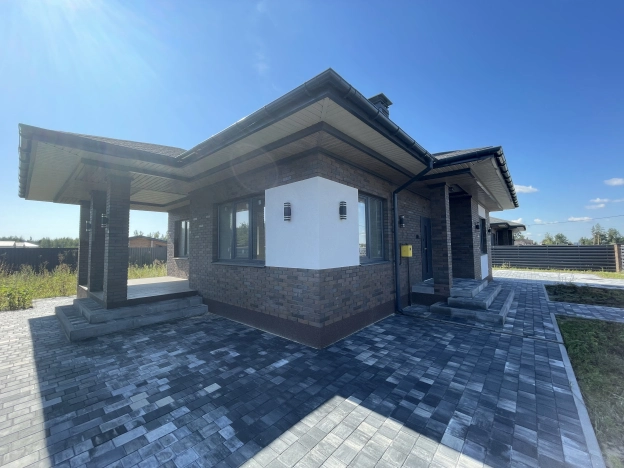 Купить дом в Воронеже. Вариант № 2590954, 3, площадь -  квм, цена 12000000 рублей