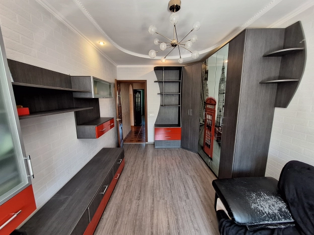 Купить трехкомнатную квартиру в Иванове. Вариант № 714974, 8, площадь -  квм, цена 9000000 рублей