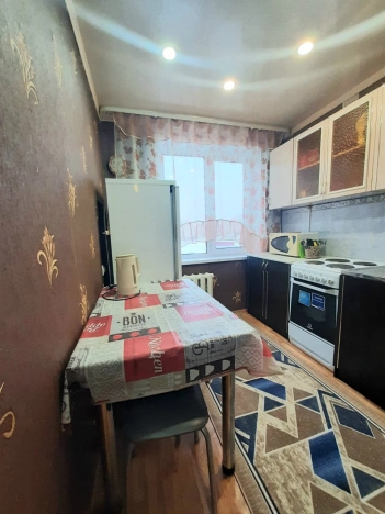 Снять квартиру в Тобольске. Вариант № 3135467, 6, площадь -  квм, цена 40000 рублей