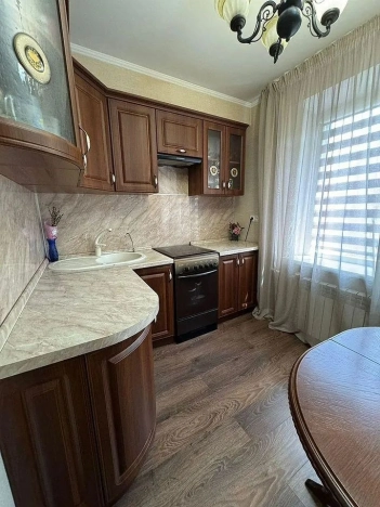 Купить однокомнатную квартиру в Ростовской области. Вариант № 527075, 10, площадь -  квм, цена 5780000 рублей