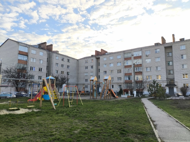 Купить четырехкомнатную квартиру в Микрорайоне 10-й в Белгороде. Вариант № 9972166, 17, площадь -  квм, цена 5950000 рублей