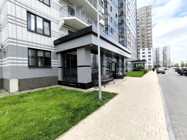 Купить двухкомнатную квартиру в Воронеже. Вариант № 2004425, 3, площадь -  квм, цена 6498000 рублей