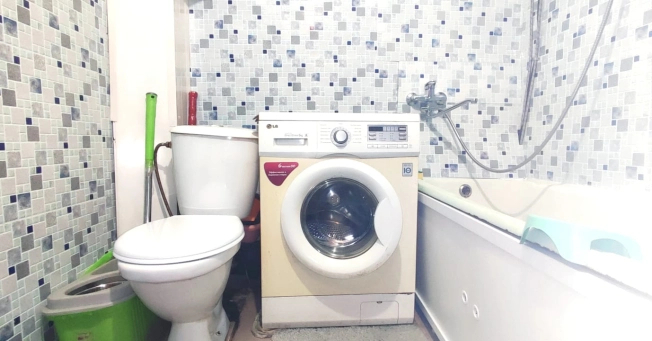 Купить двухкомнатную квартиру на улице Ленина в Новосибирской области. Вариант № 13993, 17, площадь -  квм, цена 2600000 рублей