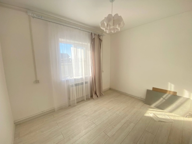 Купить дом в Иркутской области. Вариант № 2821551, 3, площадь -  квм, цена 6000000 рублей