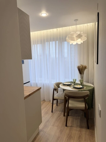 Купить двухкомнатную квартиру на улице Рождественская в Москве. Вариант № 10839834, 8, площадь -  квм, цена 16700000 рублей