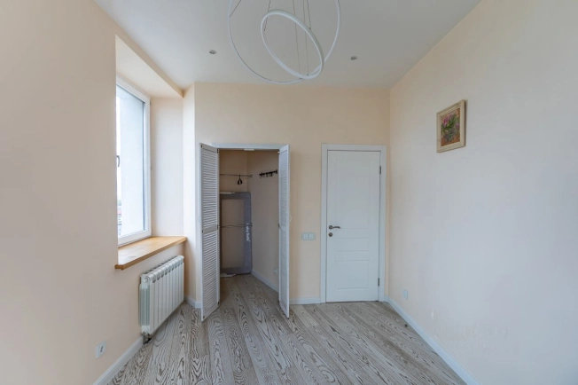 Купить квартиру в Москве. Вариант № 8621878, 12, площадь -  квм, цена 24000000 рублей