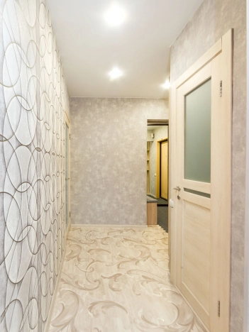 Купить двухкомнатную квартиру на вторичке в Микрорайоне 10-й, Тобольск в Тобольске. Вариант № 4193, 12, площадь -  квм, цена 5250000 рублей