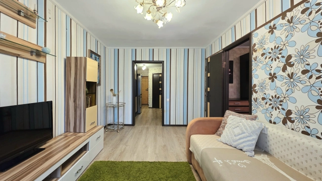 Купить квартиру в Липецкой области. Вариант № 9863341, 15, площадь -  квм, цена 4000000 рублей