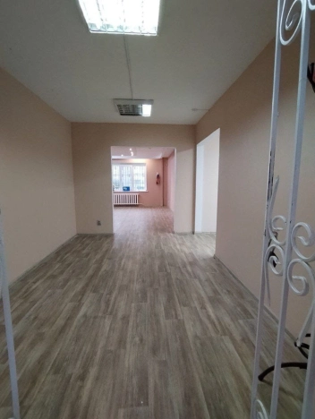 Купить офисы в Тобольске. Вариант № 43168, 4, площадь -  квм, цена 6500000 рублей