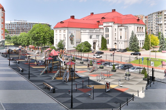 Купить трехкомнатную квартиру на улице Клиническая в Калининграде. Вариант № 3455, 0, площадь -  квм, цена 30000000 рублей