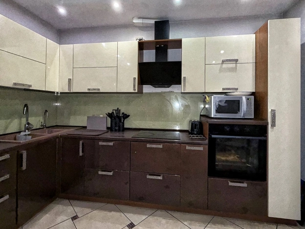 Купить квартиру в Москве. Вариант № 8414328, 15, площадь -  квм, цена 20000000 рублей