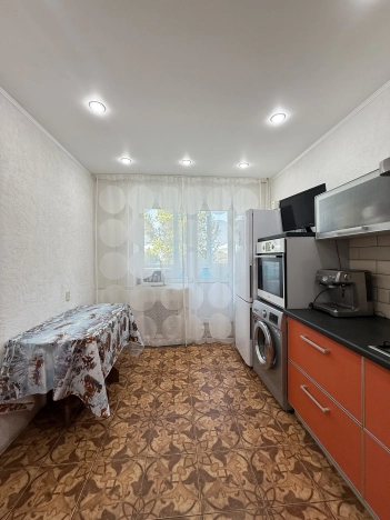 Купить трехкомнатную квартиру на улице Молодёжная в Республике Татарстан (татарстан). Вариант № 216561, 11, площадь -  квм, цена 5730000 рублей