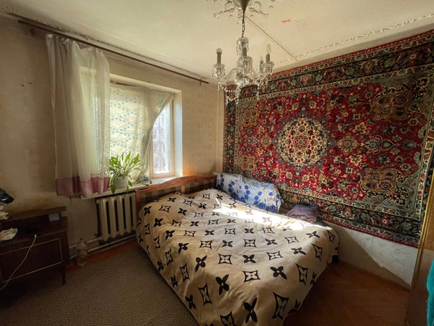 Купить трехкомнатную квартиру в Пушкине. Вариант № 33645, 4, площадь -  квм, цена 6700000 рублей