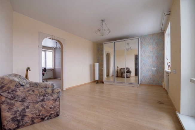 Купить четырехкомнатную квартиру в Новосибирской области. Вариант № 8925103, 1, площадь -  квм, цена 9000000 рублей