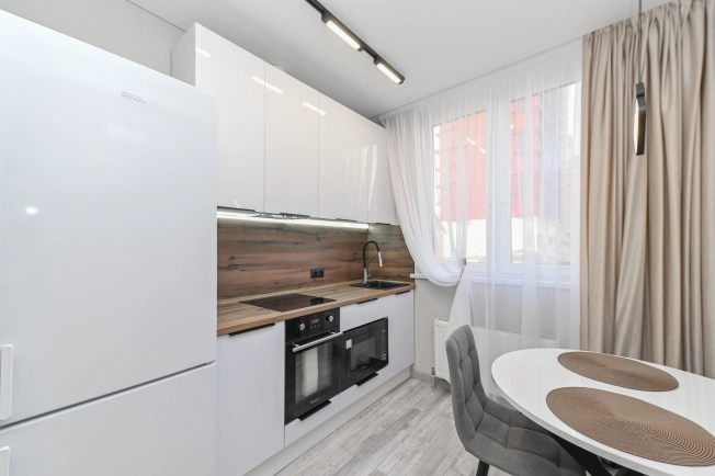 Купить однокомнатную квартиру в районе Кировский в Ростове-на-Дону. Вариант № 24390, 3, площадь -  квм, цена 8790000 рублей