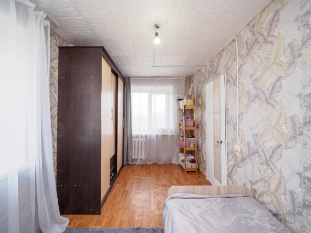 Купить двухкомнатную квартиру в Омске. Вариант № 8147961, 6, площадь -  квм, цена 3800000 рублей