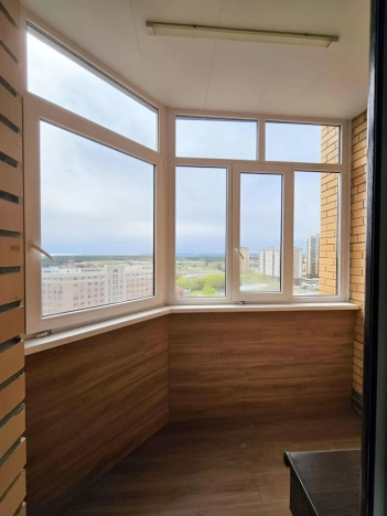 Купить четырехкомнатную квартиру в Новосибирской области. Вариант № 5795554, 11, площадь -  квм, цена 33319000 рублей