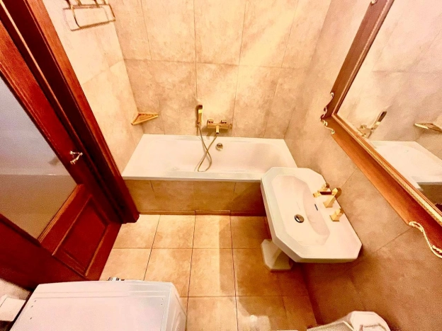 Снять квартиру в Москве. Вариант № 10340224, 5, площадь -  квм, цена 170000 рублей