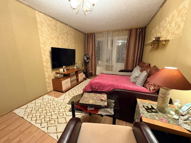 Купить однокомнатную квартиру в Сыктывкаре. Вариант № 9665084, 1, площадь -  квм, цена 3630000 рублей