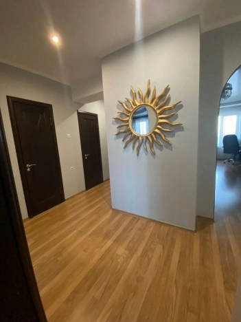 Купить квартиру на улице Комарова в Улан-Удэ. Вариант № 8940946, 2, площадь -  квм, цена 12000000 рублей