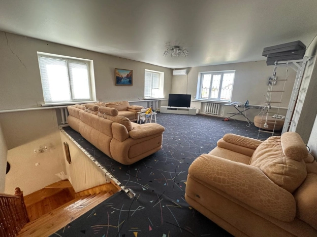 Купить дом в Элисте. Вариант № 5922172, 3, площадь -  квм, цена 17000000 рублей