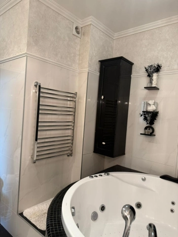 Купить двухкомнатную квартиру на улице Загорская в Волгограде. Вариант № 3464056, 22, площадь -  квм, цена 29000000 рублей