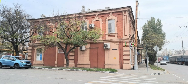 Купить однокомнатную квартиру в Новороссийске. Вариант № 8937105, 4, площадь -  квм, цена 3000000 рублей