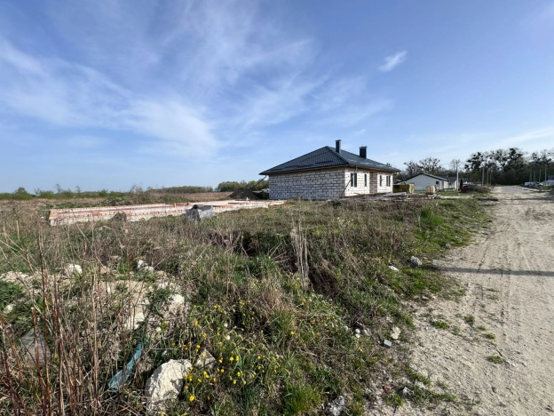 Купить земельный участок на улице Дзержинского в Калининграде. Вариант № 36616, 3, площадь -  квм, цена 2500000 рублей