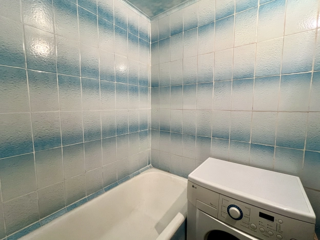 Купить трехкомнатную квартиру в Рязанской области. Вариант № 9328876, 10, площадь -  квм, цена 5100000 рублей