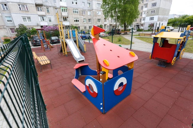 Купить трехкомнатную квартиру в Калининградской области. Вариант № 10222246, 33, площадь -  квм, цена 9300000 рублей