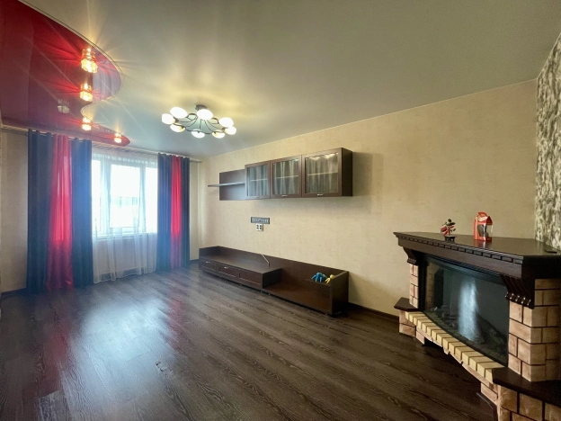 Купить трехкомнатную квартиру в Лакинске. Вариант № 668497, 5, площадь -  квм, цена 5665000 рублей