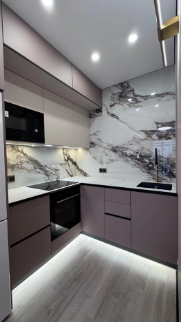 Снять квартиру в Новосибирске. Вариант № 9799957, 4, площадь -  квм, цена 65000 рублей