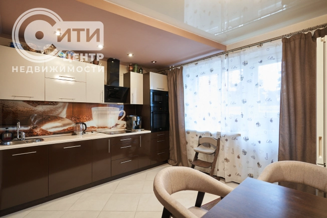 Купить двухкомнатную квартиру в Воронеже. Вариант № 6842563, 8, площадь -  квм, цена 11599000 рублей