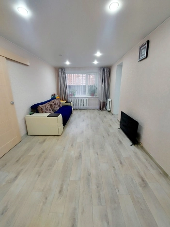 Купить двухкомнатную квартиру в Октябрьском. Вариант № 9009081, 2, площадь -  квм, цена 3090000 рублей