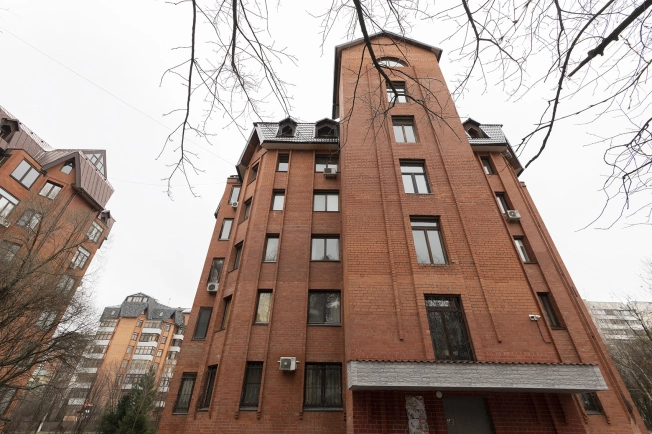 Купить четырехкомнатную квартиру в районе Сокол в Москве. Вариант № 19435, 41, площадь -  квм, цена 30600000 рублей