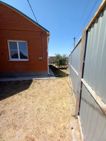 Купить дом на улице Парковая в Элисте. Вариант № 10669, 19, площадь -  квм, цена 11590000 рублей