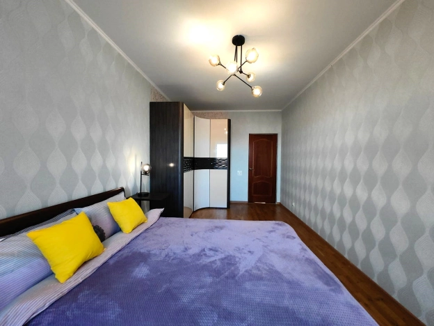 Снять квартиру на улице Виктора Гакуна в Калининграде. Вариант № 18166, 10, площадь -  квм, цена 70000 рублей