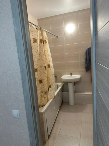 Купить трехкомнатную квартиру в Воронеже. Вариант № 1328592, 27, площадь -  квм, цена 8999000 рублей