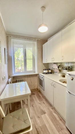 Купить двухкомнатную квартиру на вторичке на улице Молодогвардейская в Пензе. Вариант № 51986, 10, площадь -  квм, цена 2390000 рублей