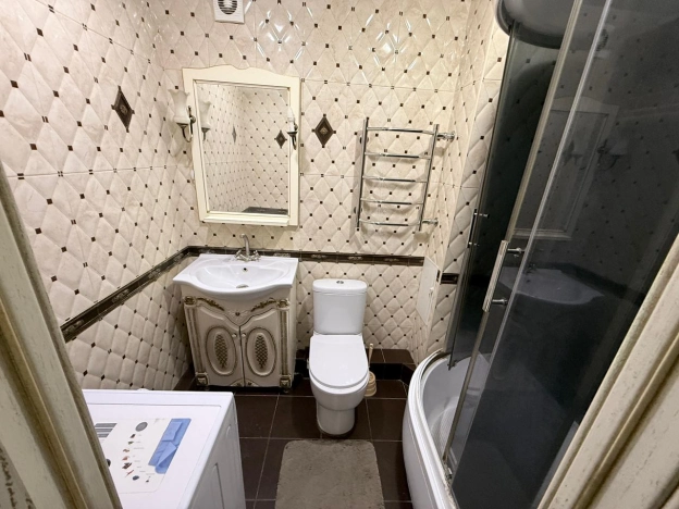 Купить двухкомнатную квартиру в Ростовской области. Вариант № 10294238, 6, площадь -  квм, цена 5300000 рублей