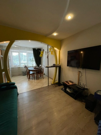 Купить трехкомнатную квартиру на улице Ленина в Бердске. Вариант № 2476189, 0, площадь -  квм, цена 8450000 рублей