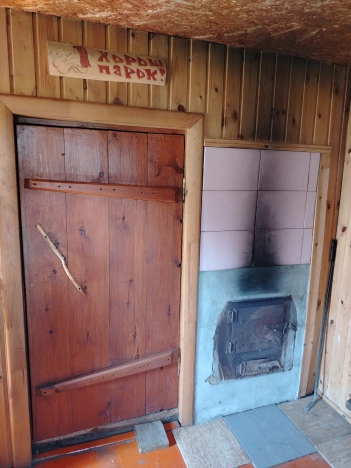 Купить дом на улице Набережная в Тюменской области. Вариант № 56332, 31, площадь -  квм, цена 3200000 рублей