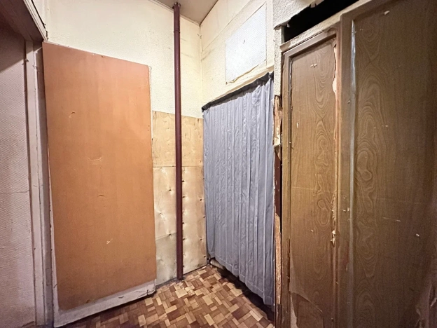 Купить трехкомнатную квартиру в районе Центральный в Санкт-Петербурге. Вариант № 48962, 23, площадь -  квм, цена 12999000 рублей